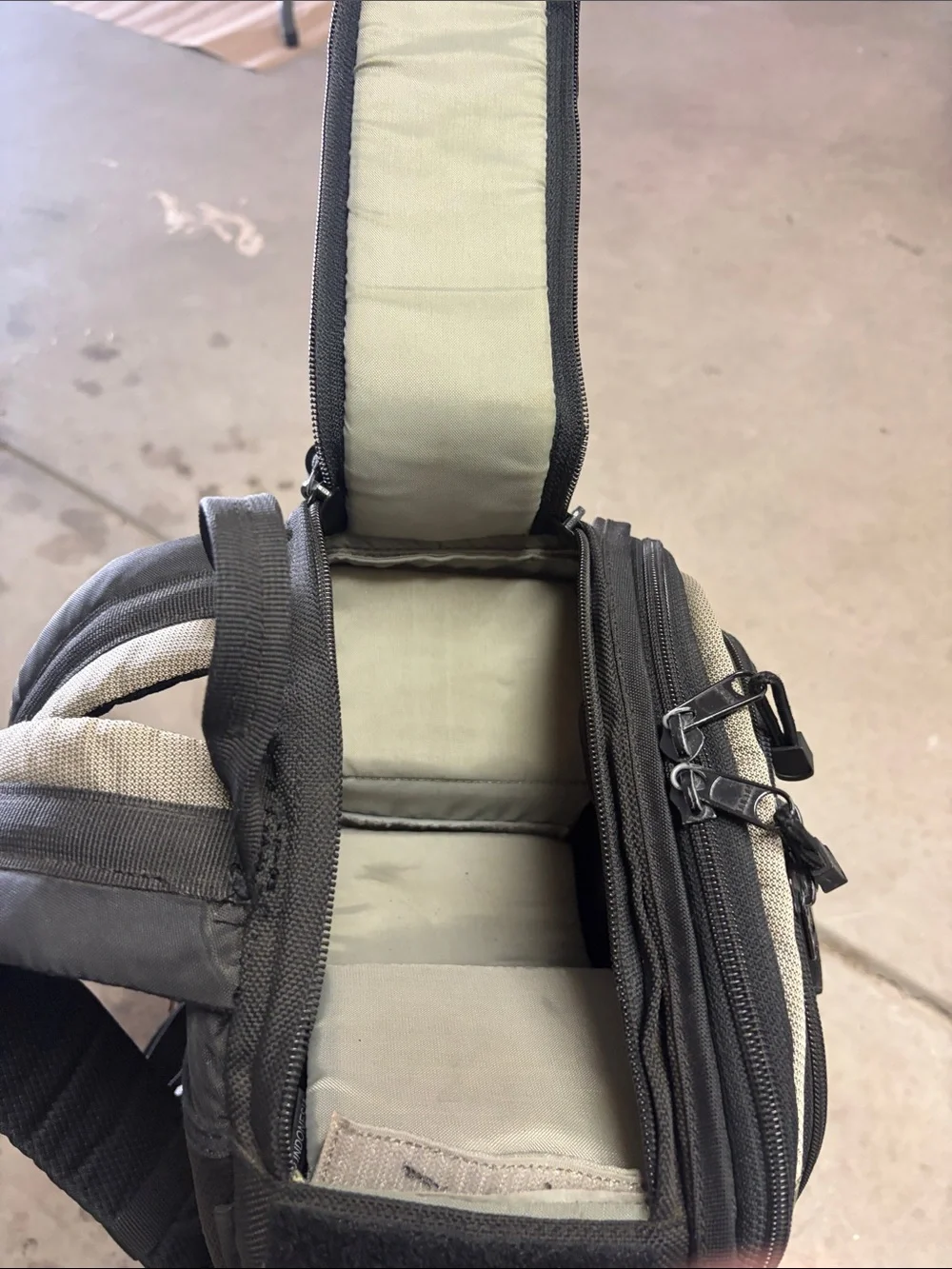 GEPE Vintage Black and Gray Camera Backpack - Compact Protective Carry